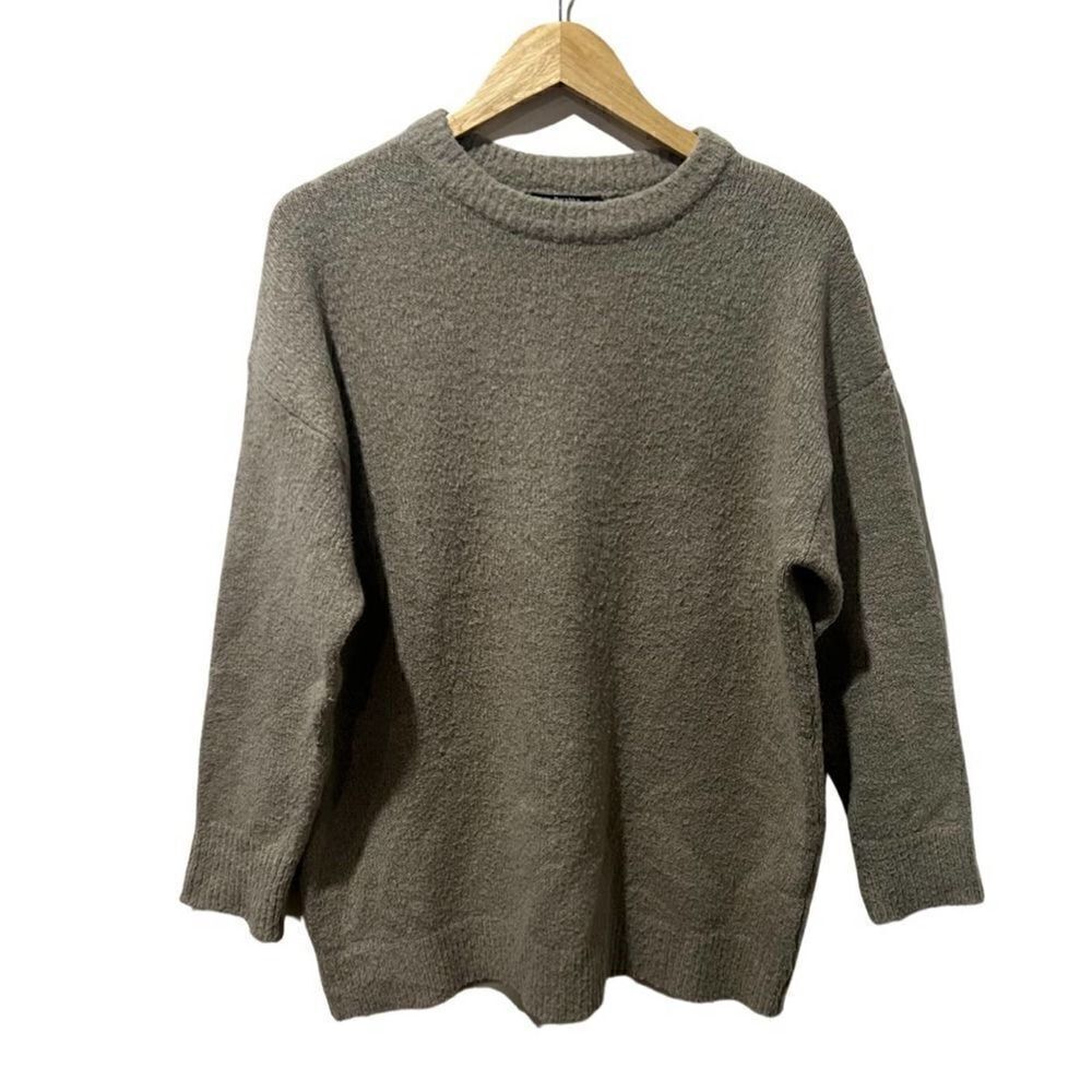 Bershka Thick tan sweater size XS